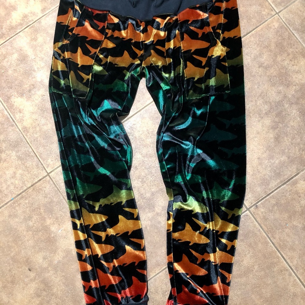 Aviator Nation Velvet Shark Joggers